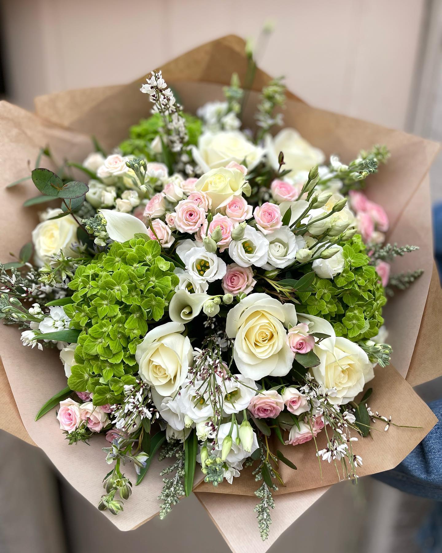 Snowstorm roses - White flowers 🤍 have the power to change your mood ...