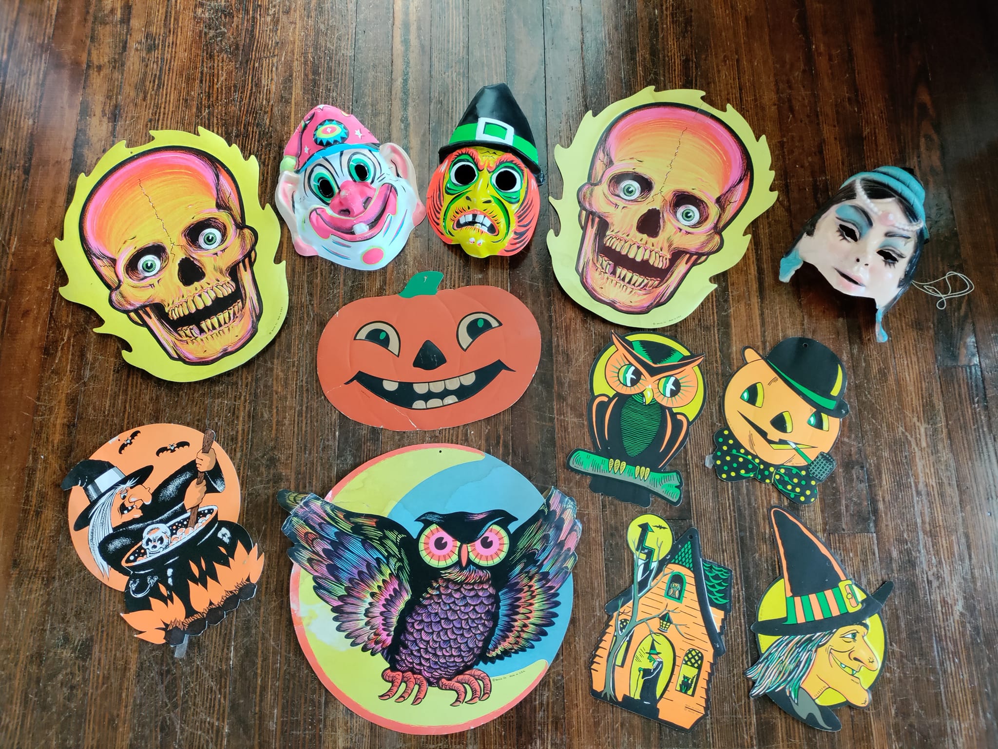 All Halloween Vintage and non Vintage Halloween up for sale pm for 
