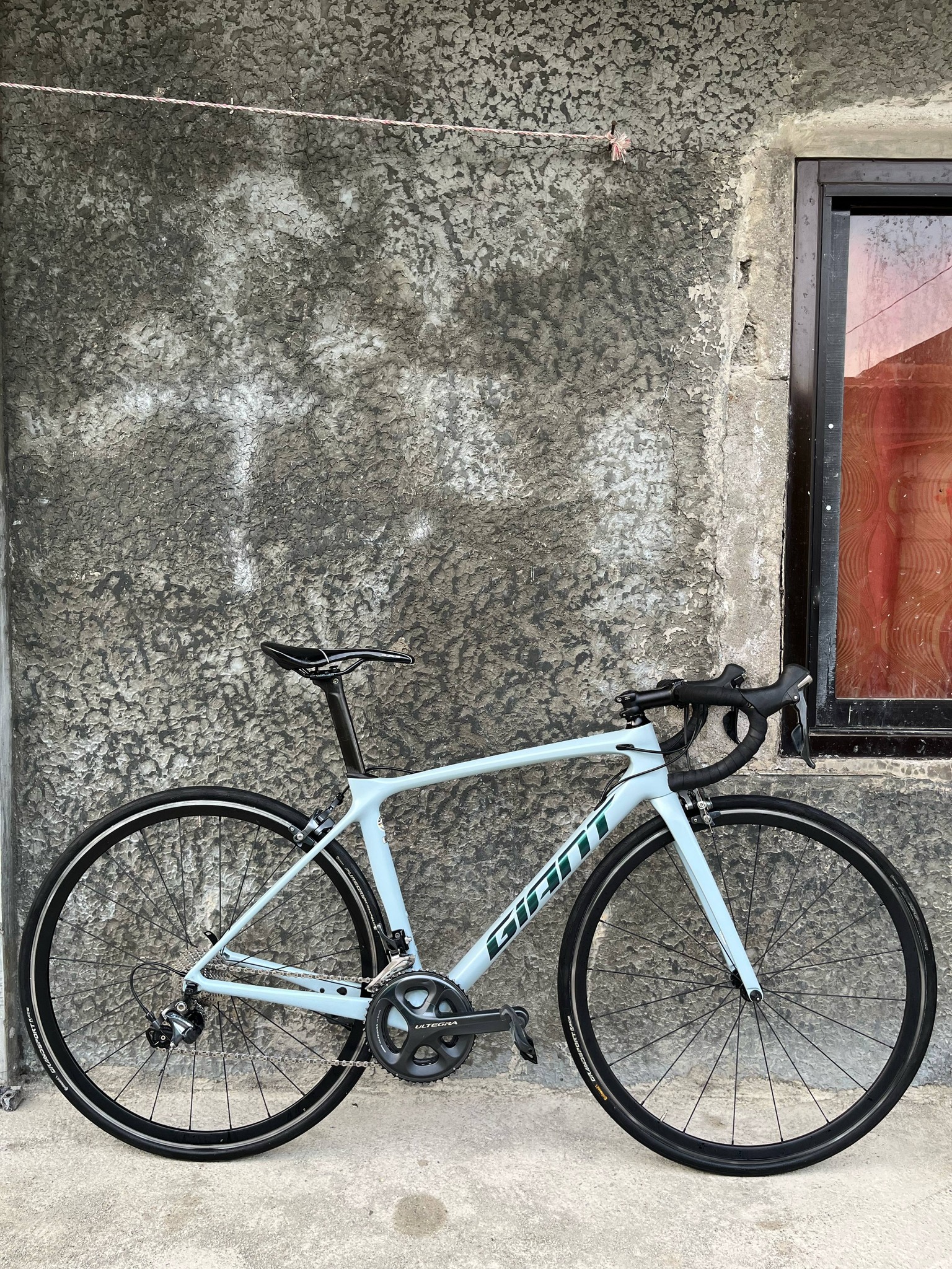Giant TCR Advanced 1 KOM 2021 bike for sale