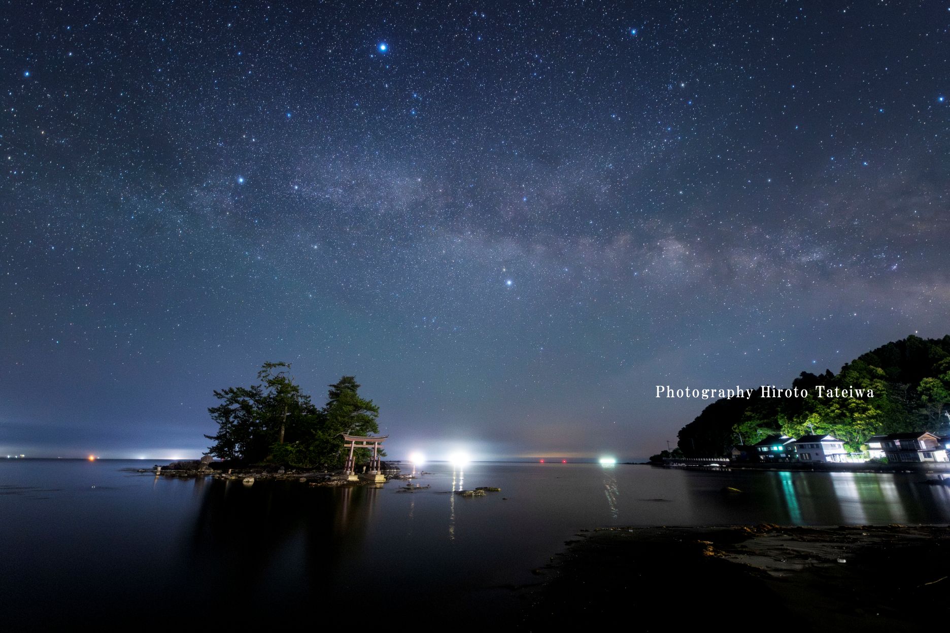 天の川を翔ぶほたる 前回多くの雲で、天の川が写らなかったので、再度 