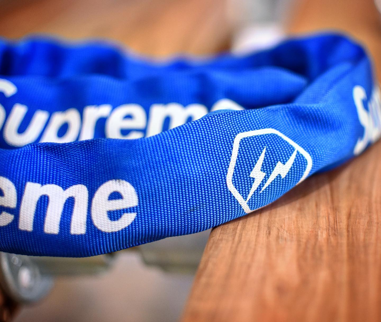 SUPREME X FRAGMENT Bike Chain Blue. The item was only available at 
