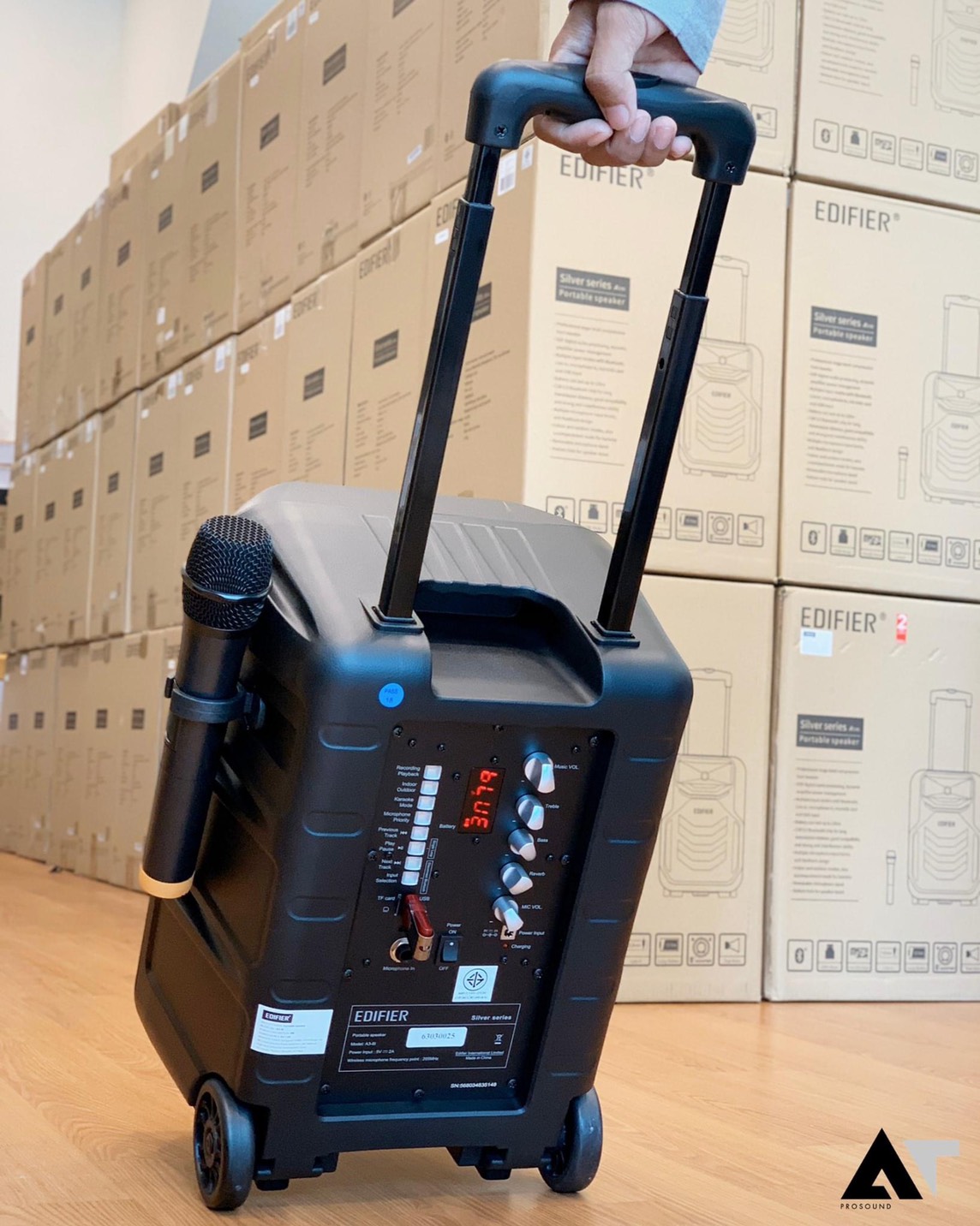 AT prosound-shop - ลำโพงล้อลากมีแบตในตัว พร้อมไมค์ไวเลส Edifier A3-8i ...