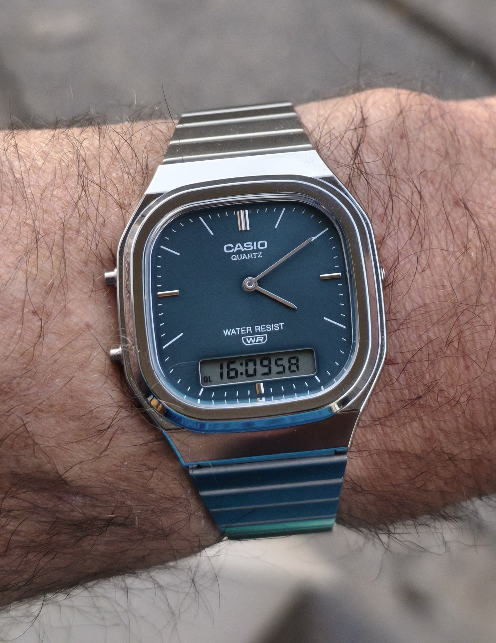 Casio AQ-240E-3A 