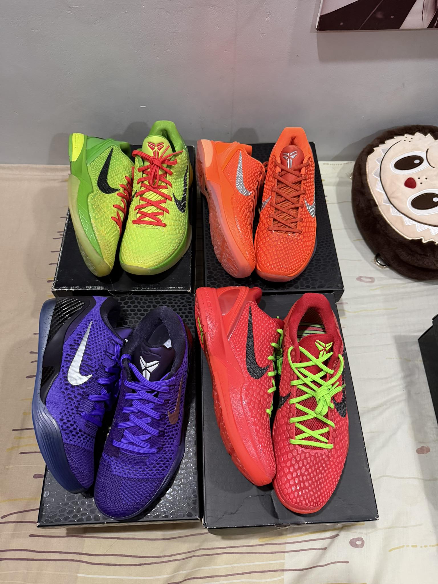 BNDS NEVER BEEN FITTED OR USE KOBE IX MOONWALKER S 9.5US P13,000 S 