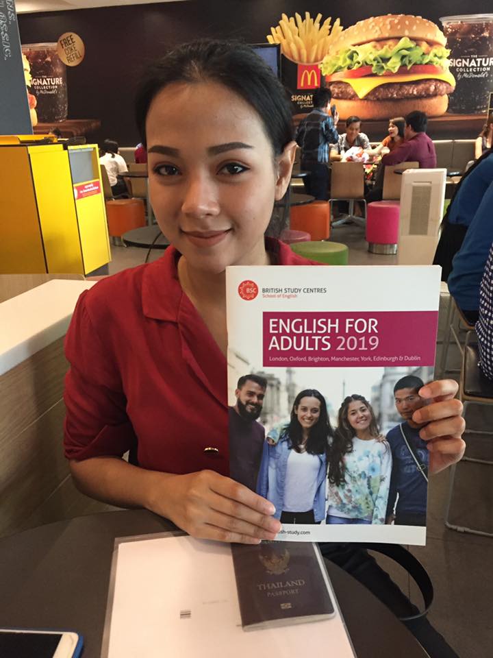 คุณวิวพร้อมบินกับการบินไทยเรียนภ... - เรียนต่ออังกฤษ Studyinuk | Facebook