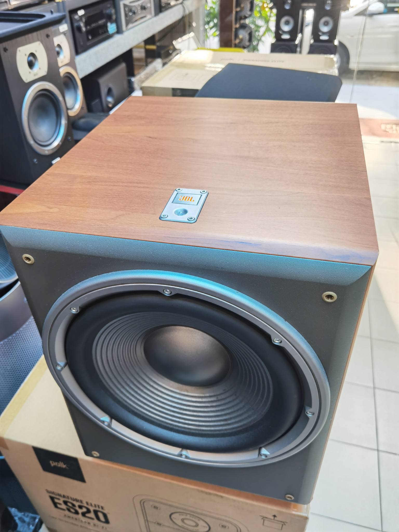 12 Inch Subwoofer Jbl E250p JBL Northridge E Review: JBL 