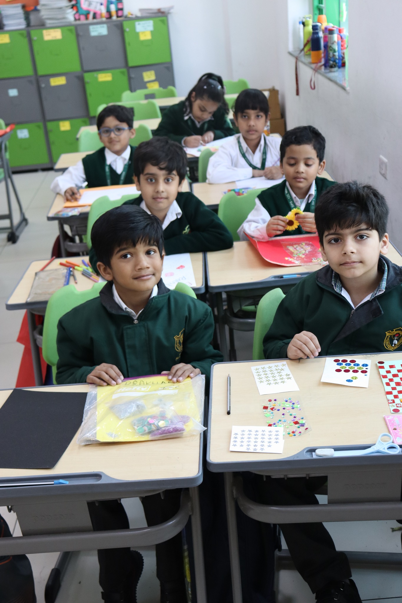 DPS 122 Noida - Glam the Table - Table Mat Making...