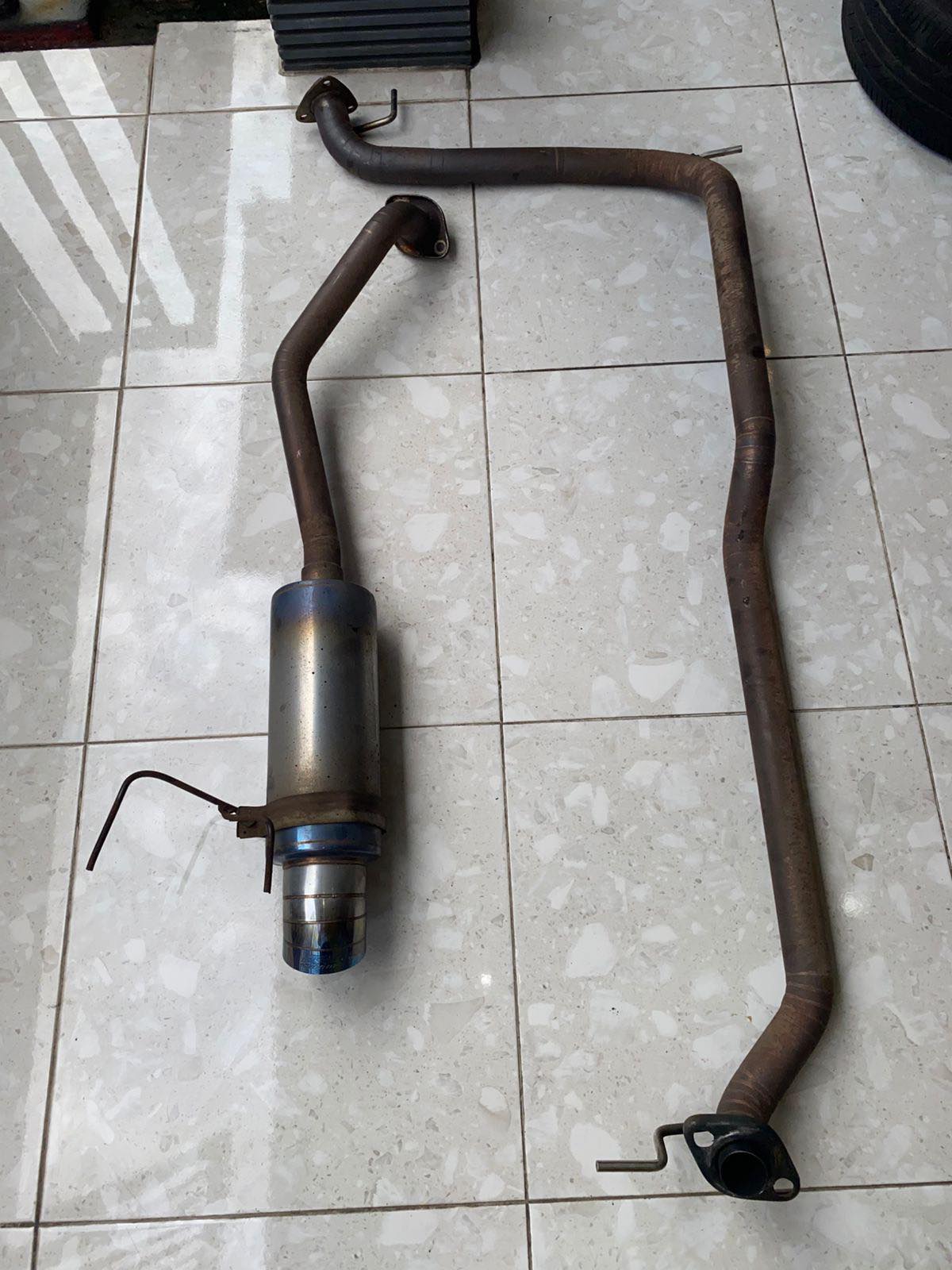 Car Exhaust Pipe Muffler Tail Pipe High Quality Universal Stainless Steel 304 Length 370mm Interface 51