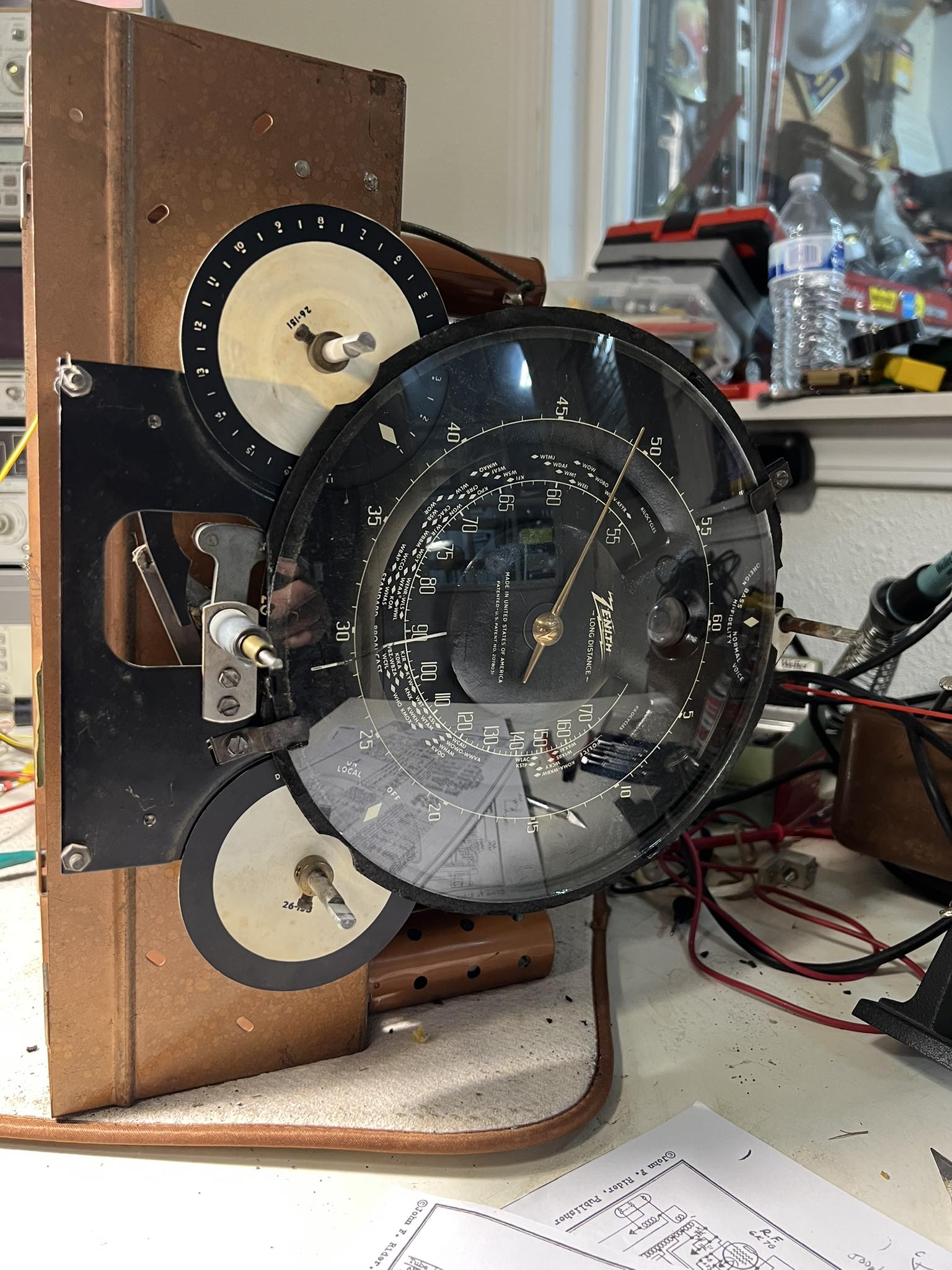 What are the receive sensitivity specs for a 1930s 9S262 Zenith radio?