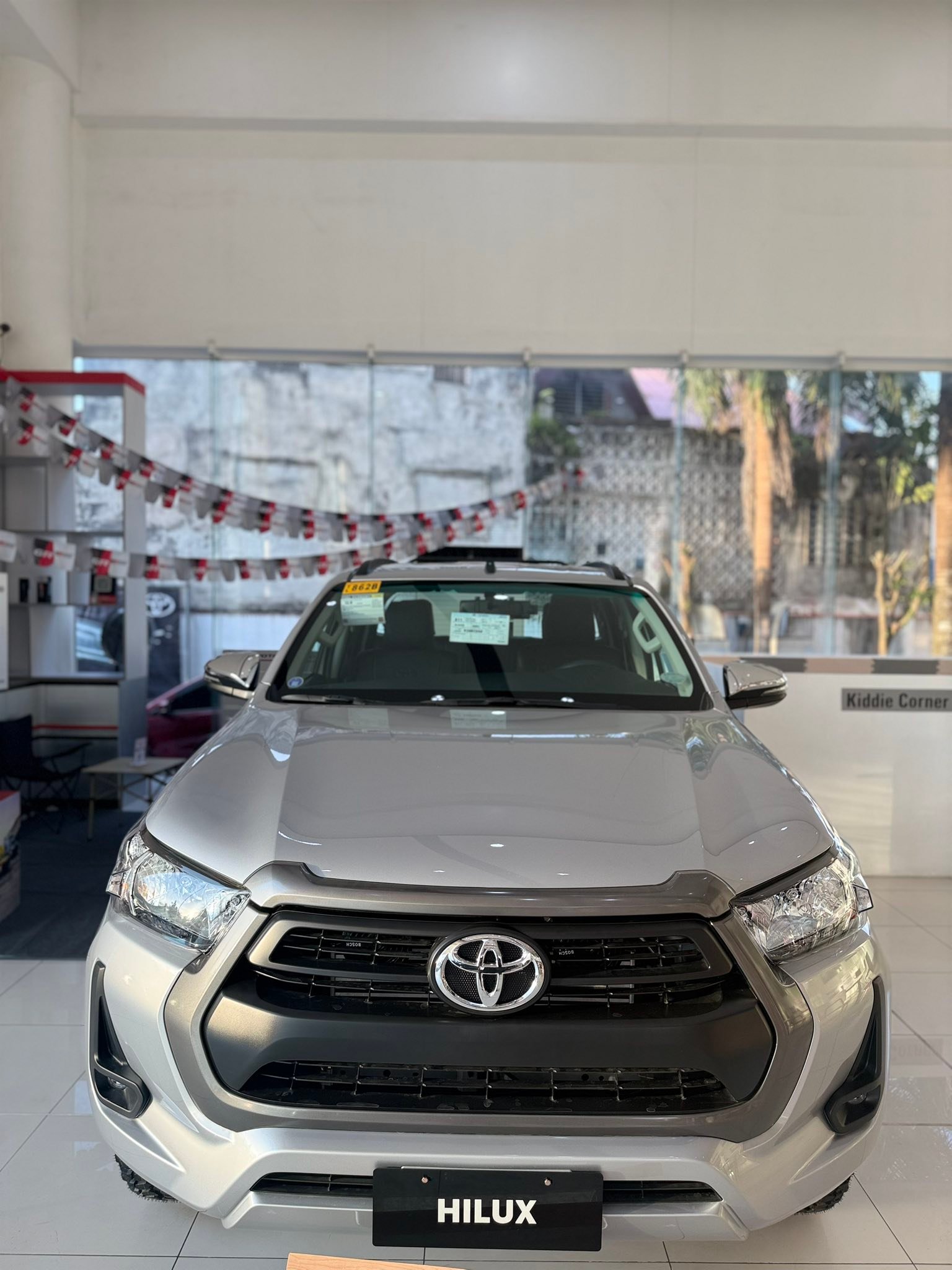 Rose Amper - Hilux 2.4 E 4x2 A/T for only 1,662,000!!... | Facebook