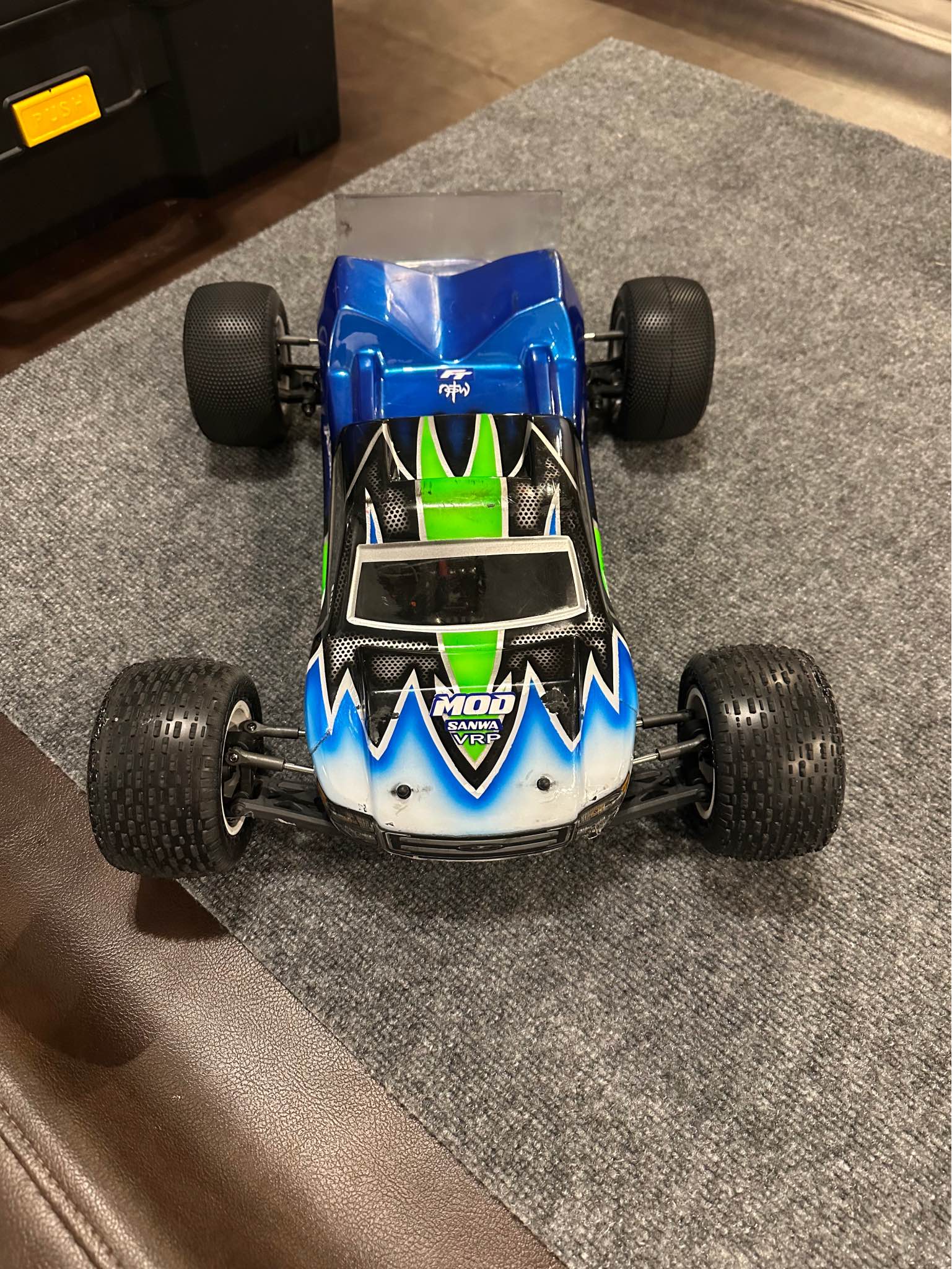 What Team Associated T6 series model is this RC car?