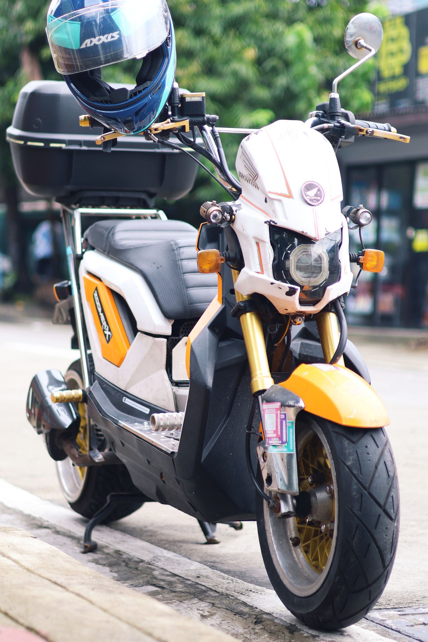 If you want a motorbike which is quite easy to handle then Zoomer