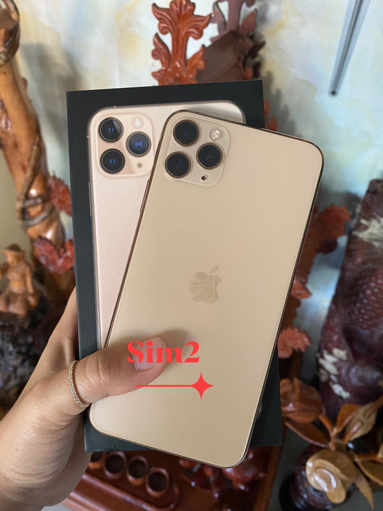 ឡាក់គី - Iphone11promax64G 10XX$ 99.99% Secondhand Full set 