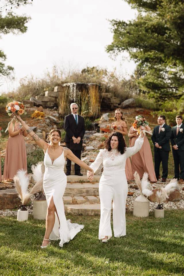Becky's Diva Designs offers bridal and formal alterations in Grove City