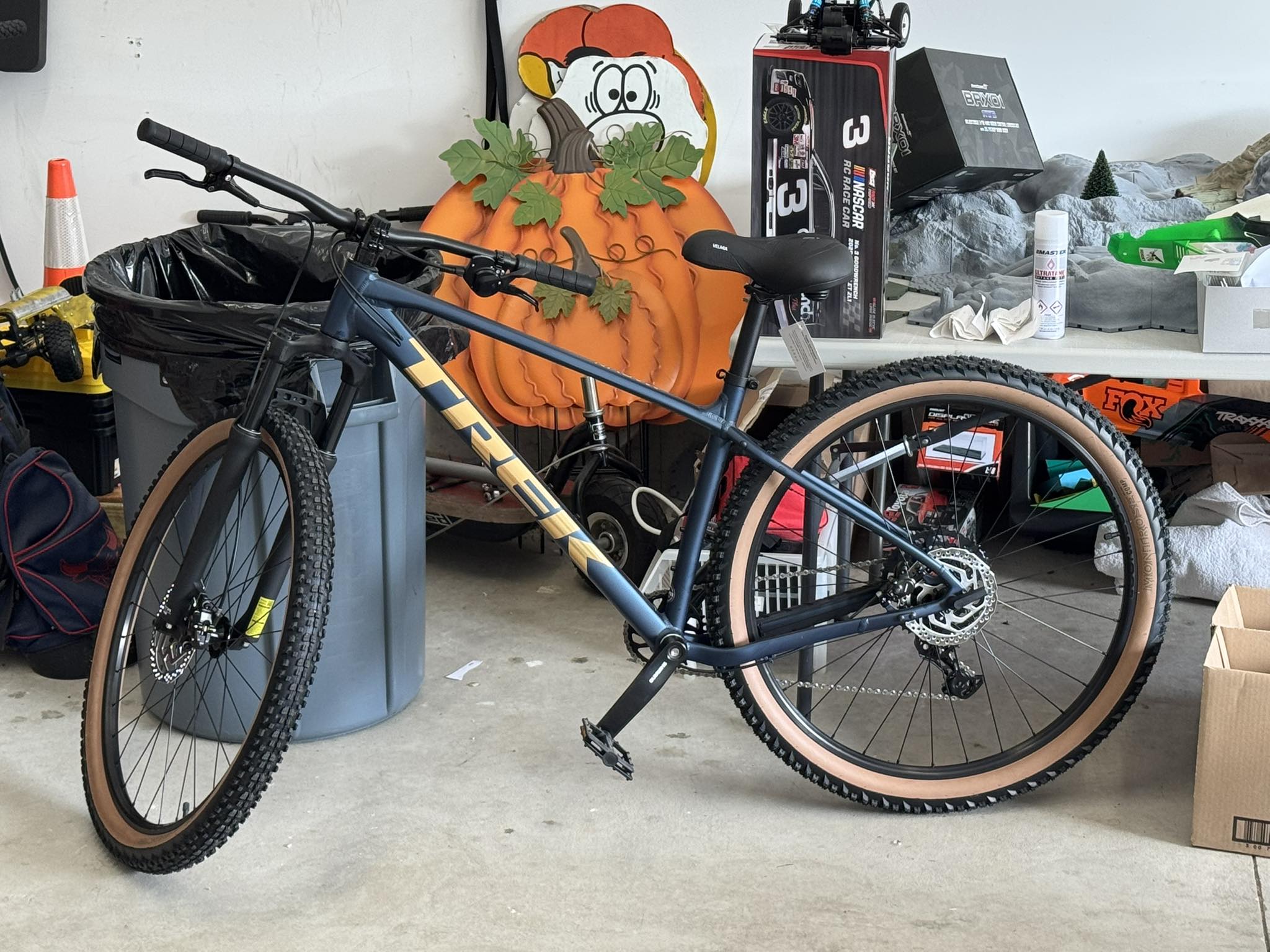 Surly Extraterrestrial 29 x 2.5 tire review