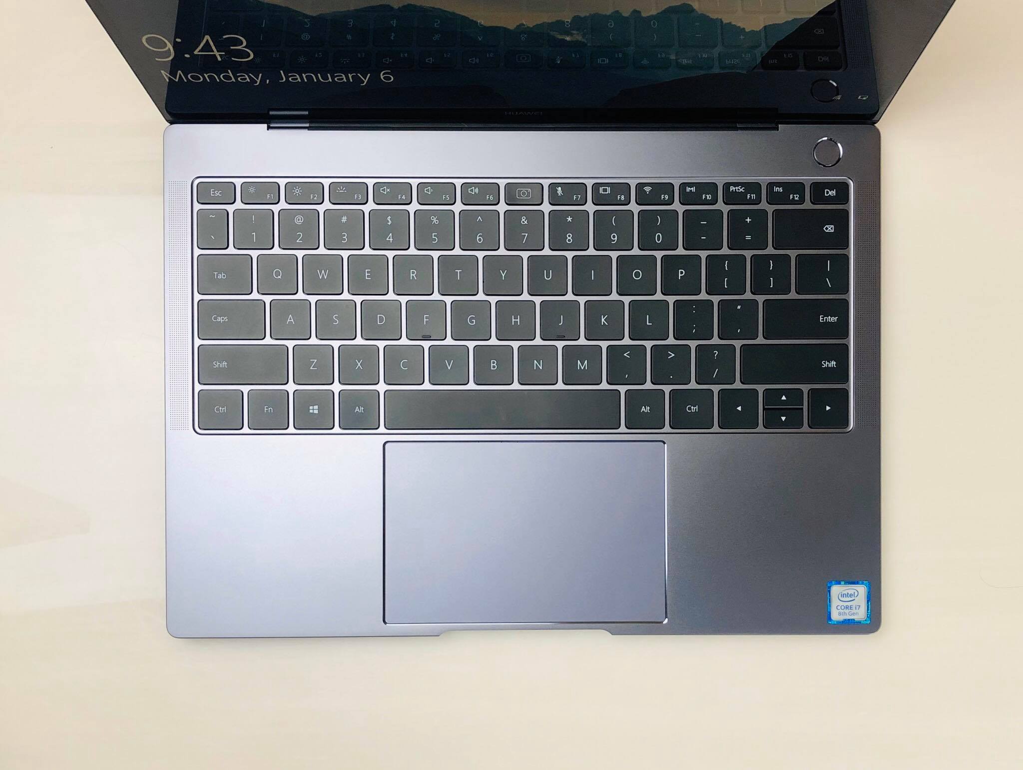HUAWEI MACH-WX9 UHD/i7-8550U/16GB/512GB/Touch-Screen + Condition