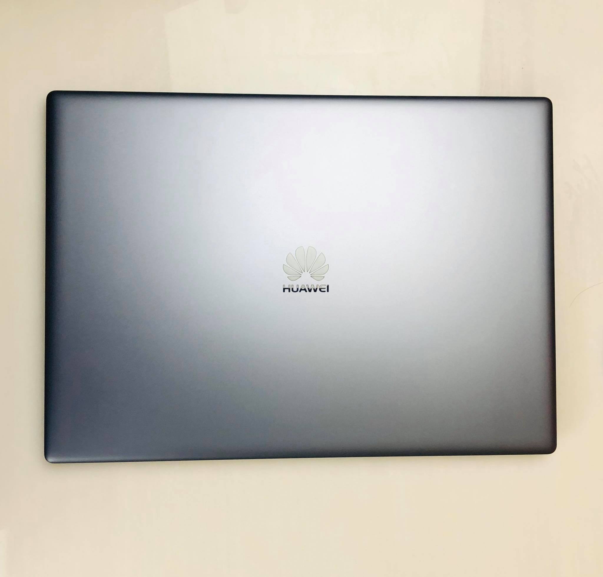 HUAWEI MACH-WX9 UHD/i7-8550U/16GB/512GB/Touch-Screen + Condition