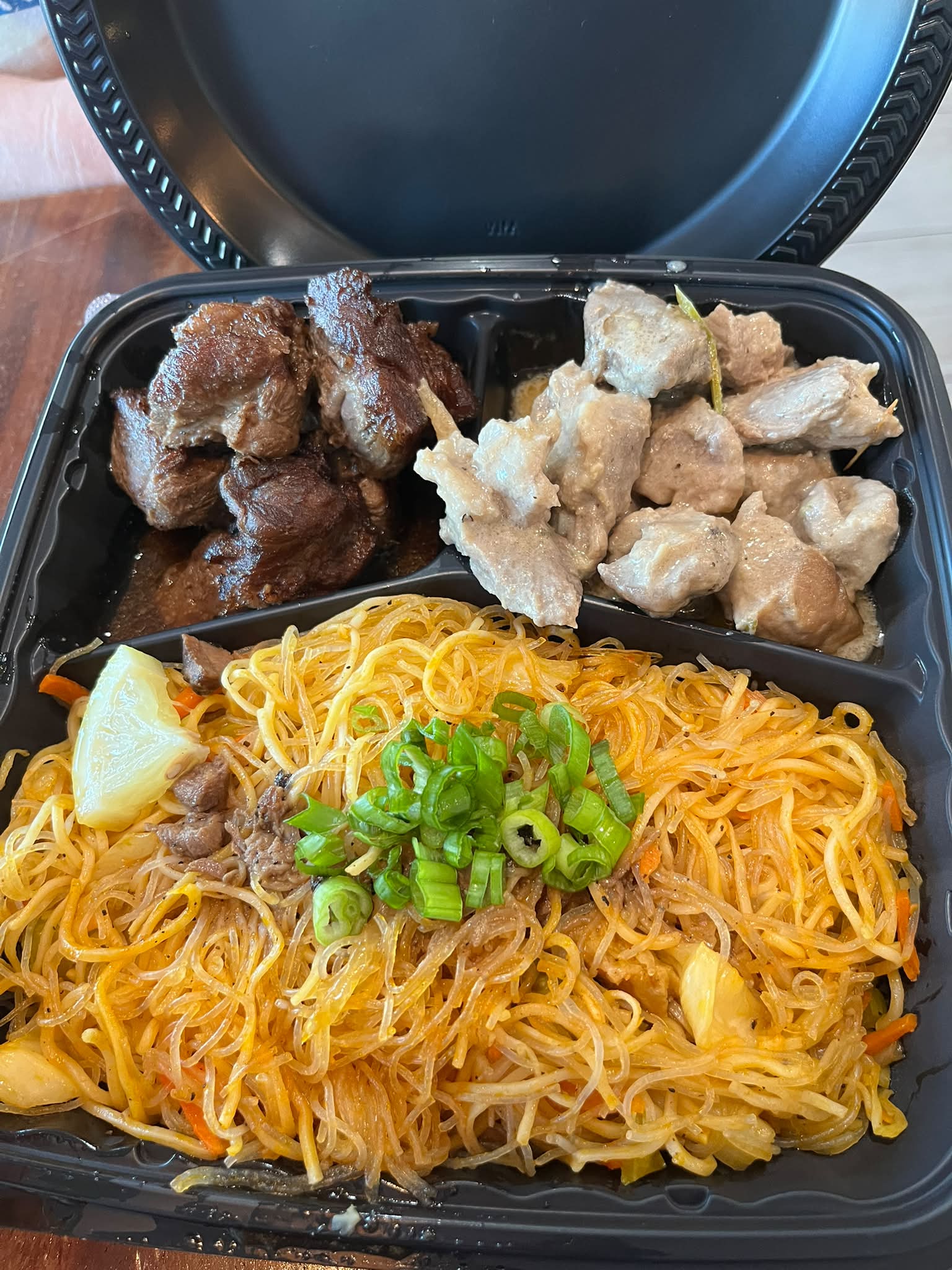 中國酒家 CHINA CUISINE CHINESE & AMERICAN FOOD LININE MANAR UTM