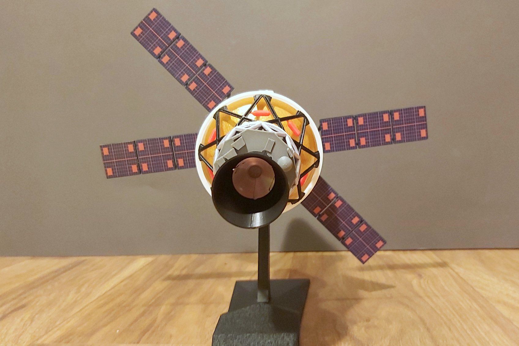 Orion spacecraft.1/48 scale. A model from Space Adventures