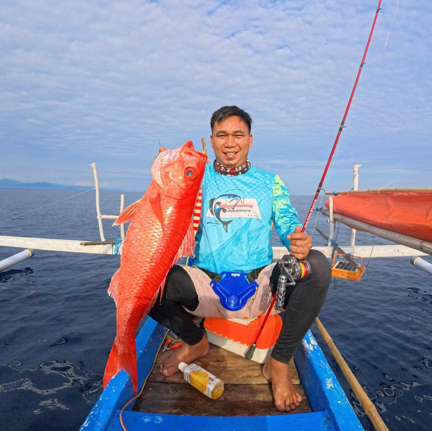 Dipanggil langsung datang, padahal dia tau itu bukan makanannya. Ikan ...