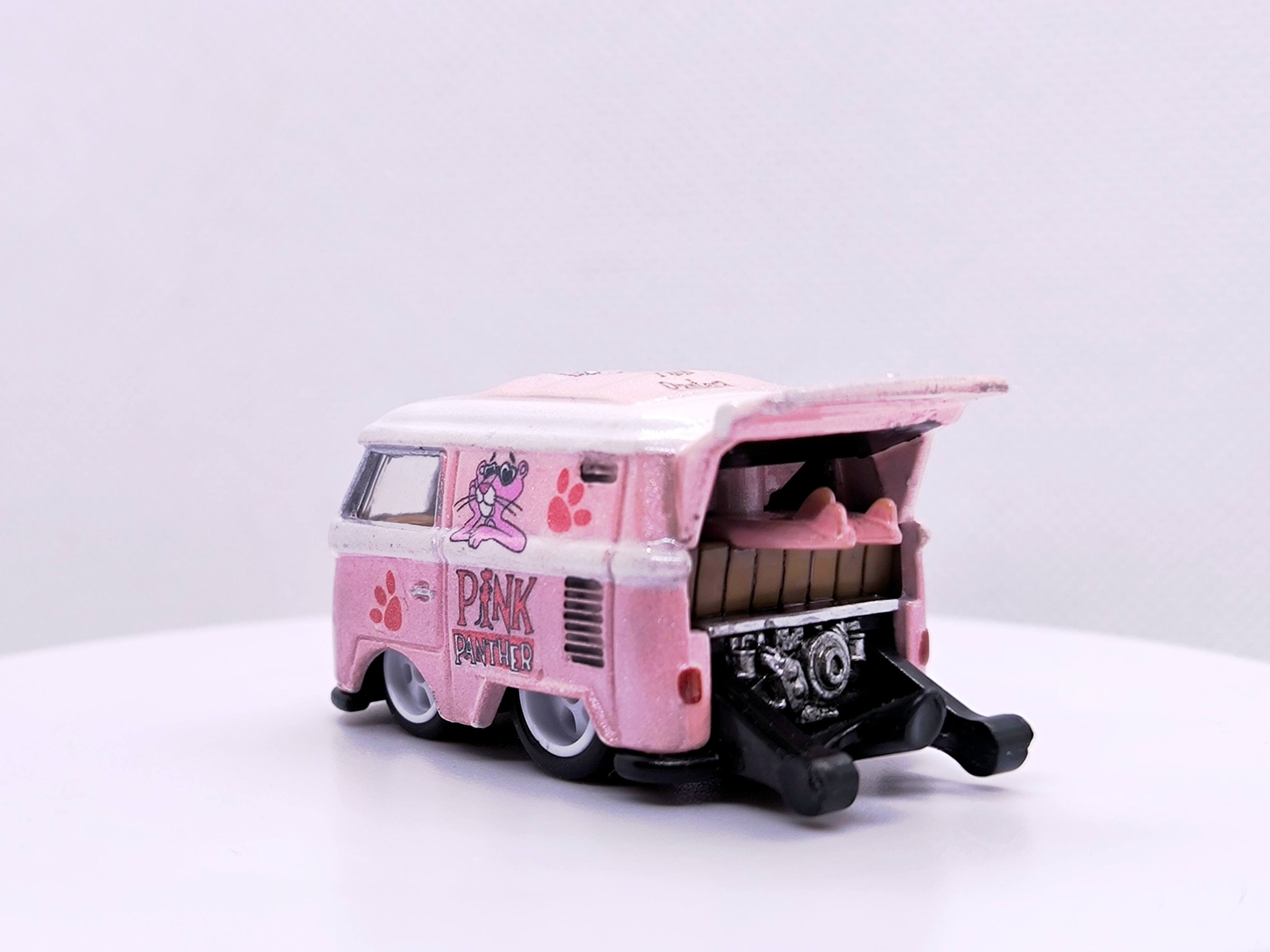 Hot Wheels Premium Kool Kombi review at collectors convention