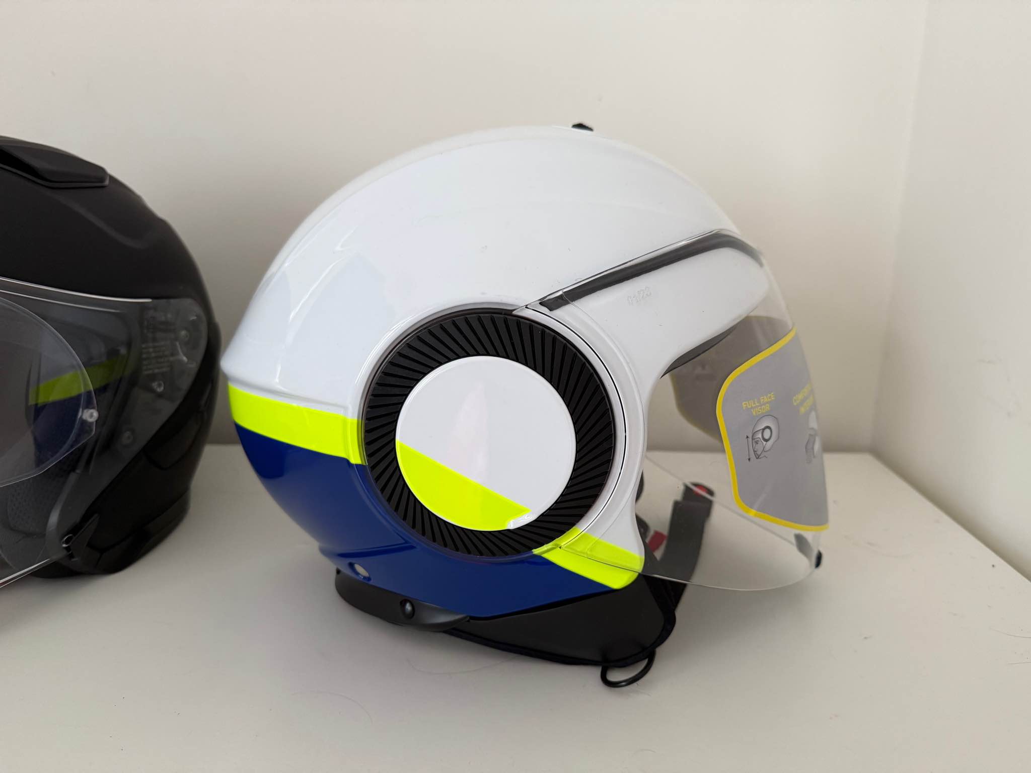 agv helmet johor bahru Streetmodular Solid (Asian fit) FREE HEVIK HELMET BAG AGV Pista GP RR Motorcycle