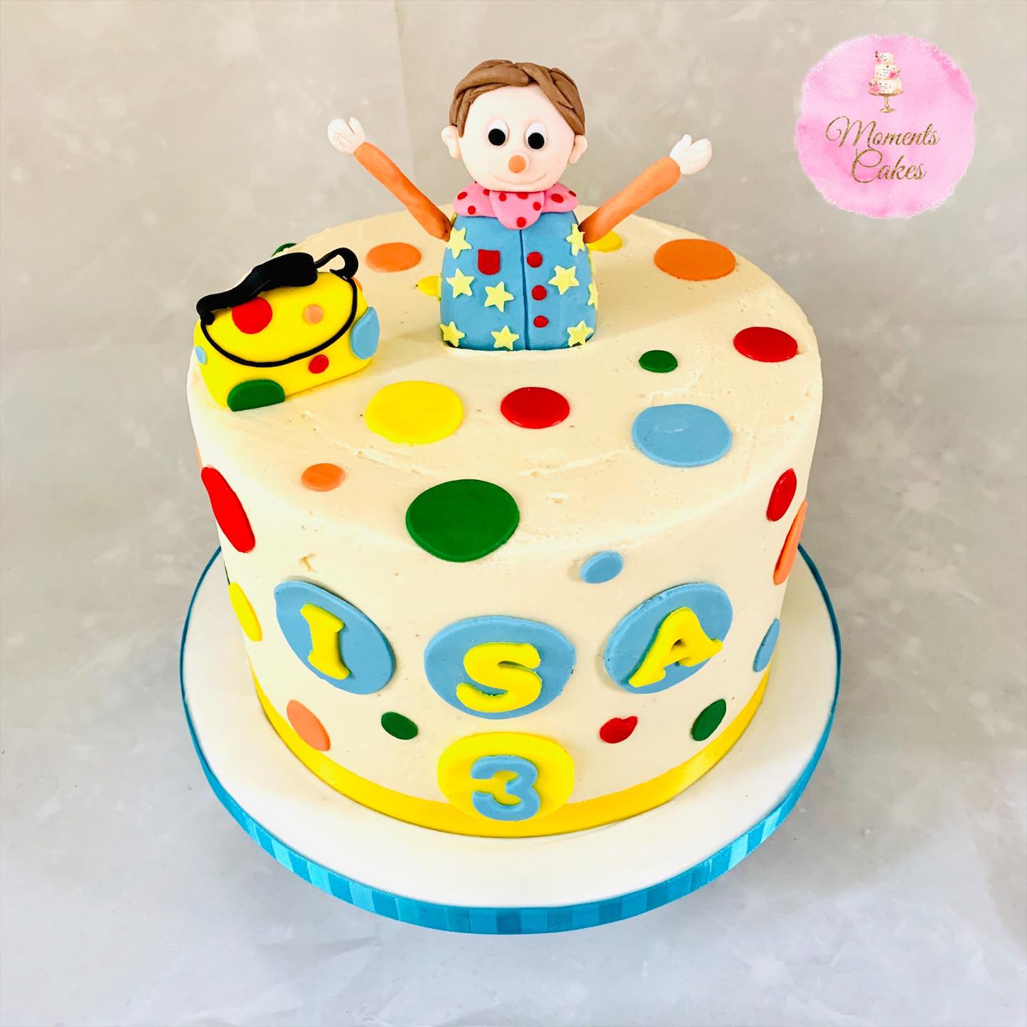 moments-cakes-mr-tumble-themed-birthday-cake-for-a-3rd