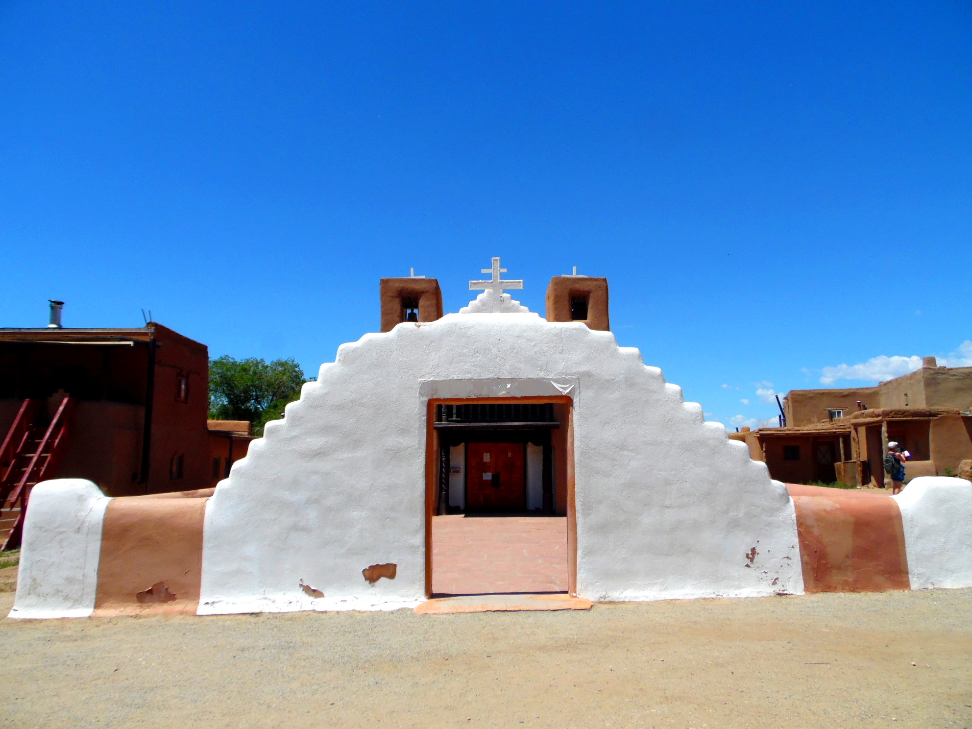 Taos Dwelling Photo: © Gordon Beck An old adobe dwelling on the 