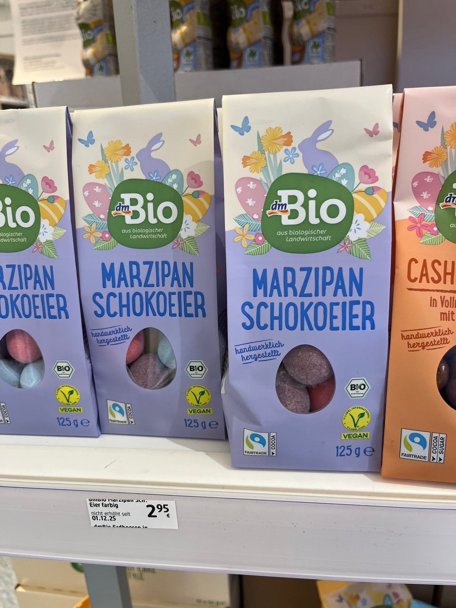 Hatten wir die Ostersachen von DM bereits? Die wurde bei uns gerade eingeräumt. Habe nichts gekauft, kann also nichts zu Geschmack etc berichten