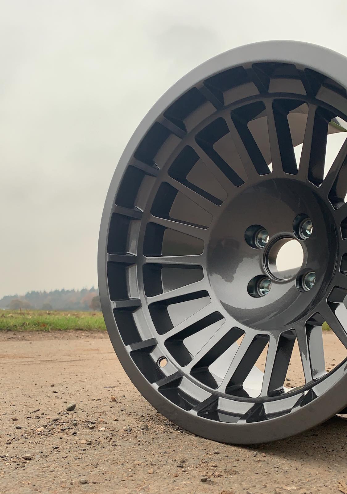 The Anthracite Grey RT designed for... - Compomotive Wheels