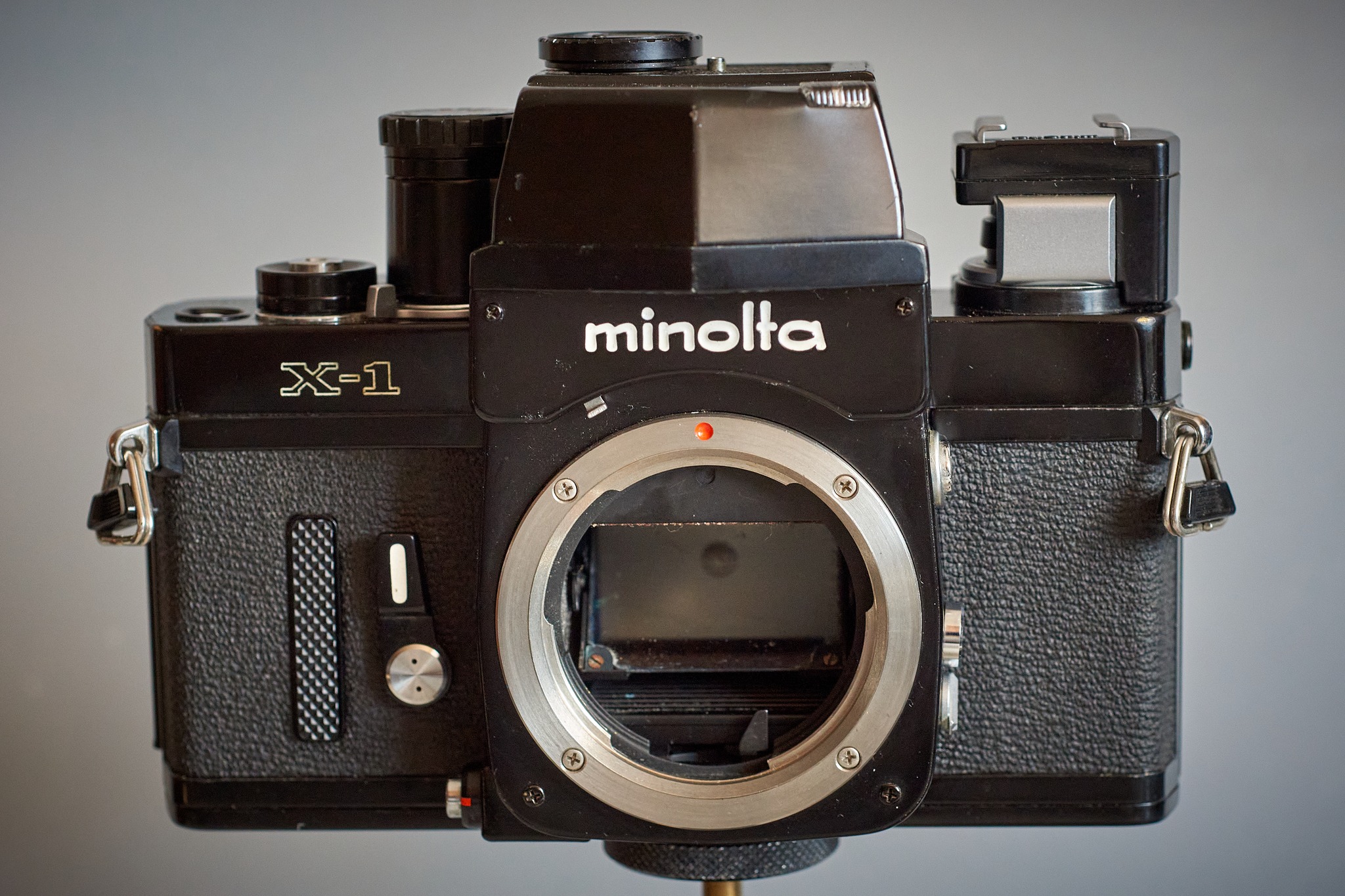 Minolta X-1 with Senswitch deleted and blank film door window