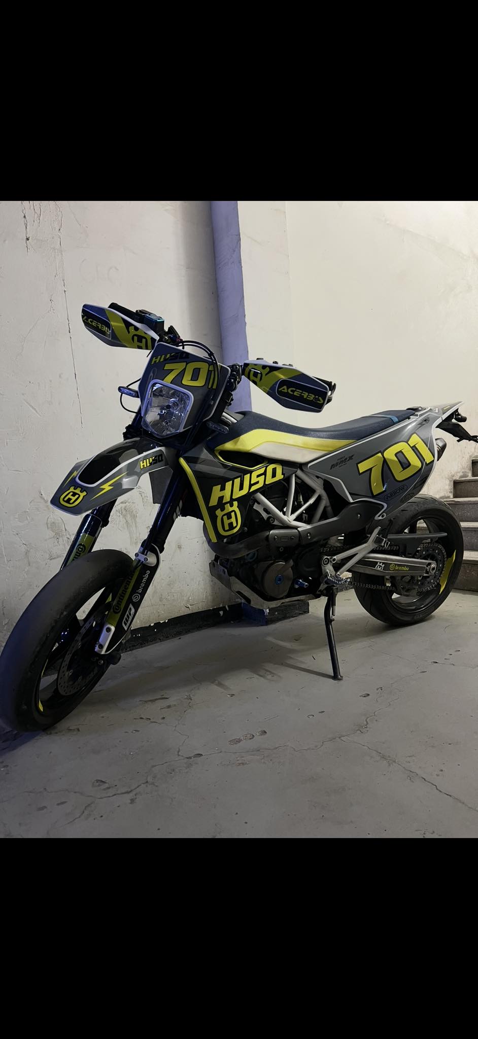 Hasqvarna701 super moto zarna 2018/2024 . 99179093