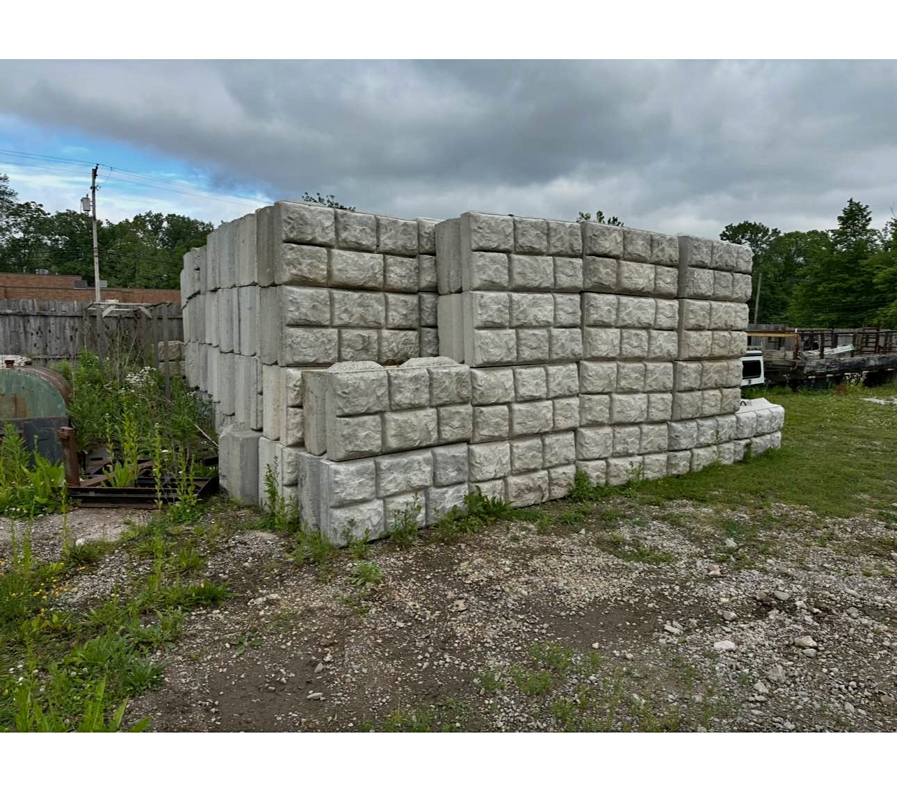 Retaining wall blocks - Fencing - North Royalton, Ohio | Facebook ...