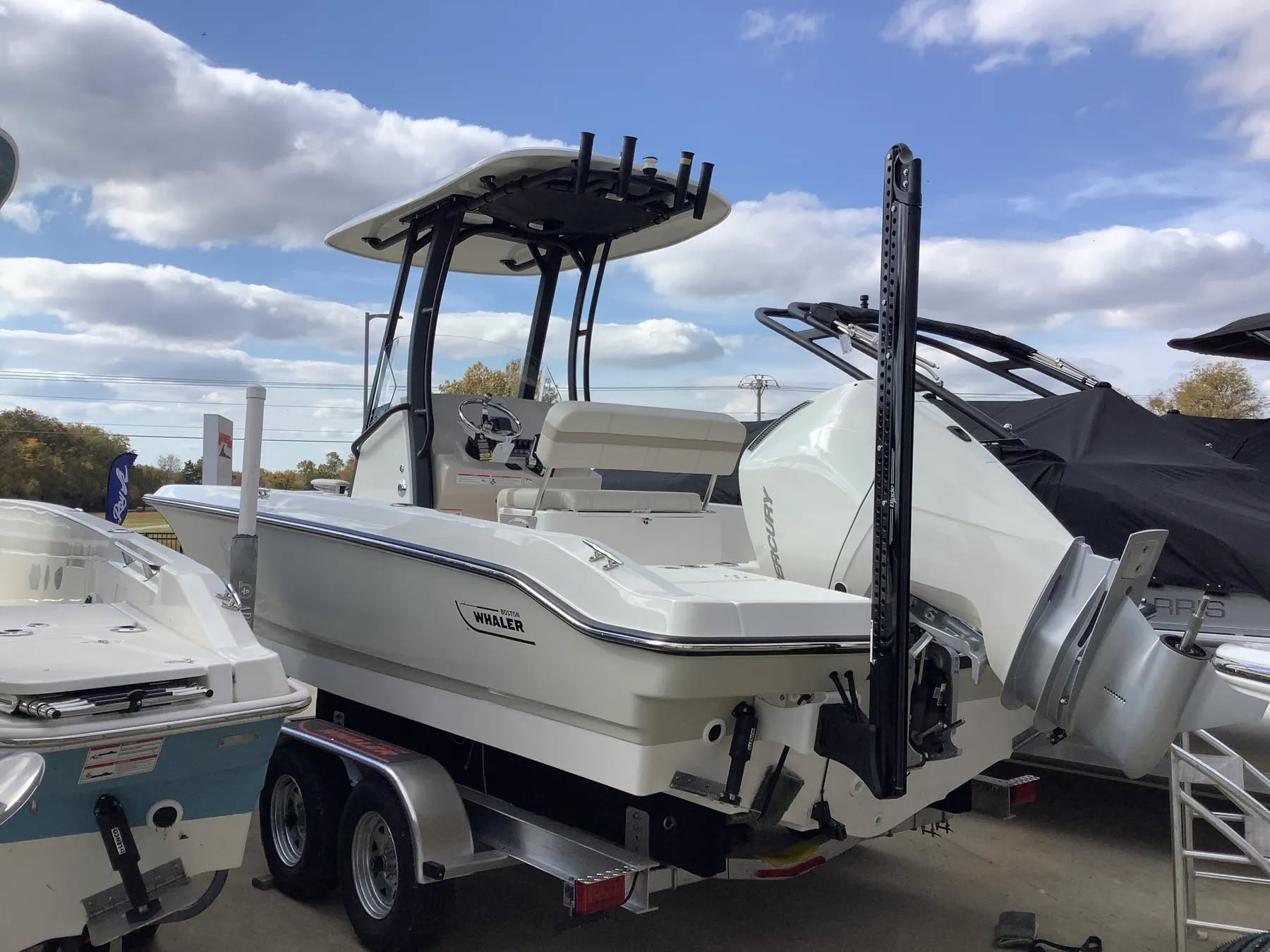 2026 Boston Whaler 22 Dauntless - Powerboats & Motorboats - Afton ...