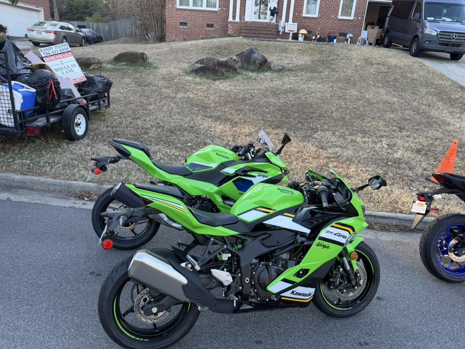Help! Can't decide between Ninja 500 SE or ZX4RR? And why? No bias