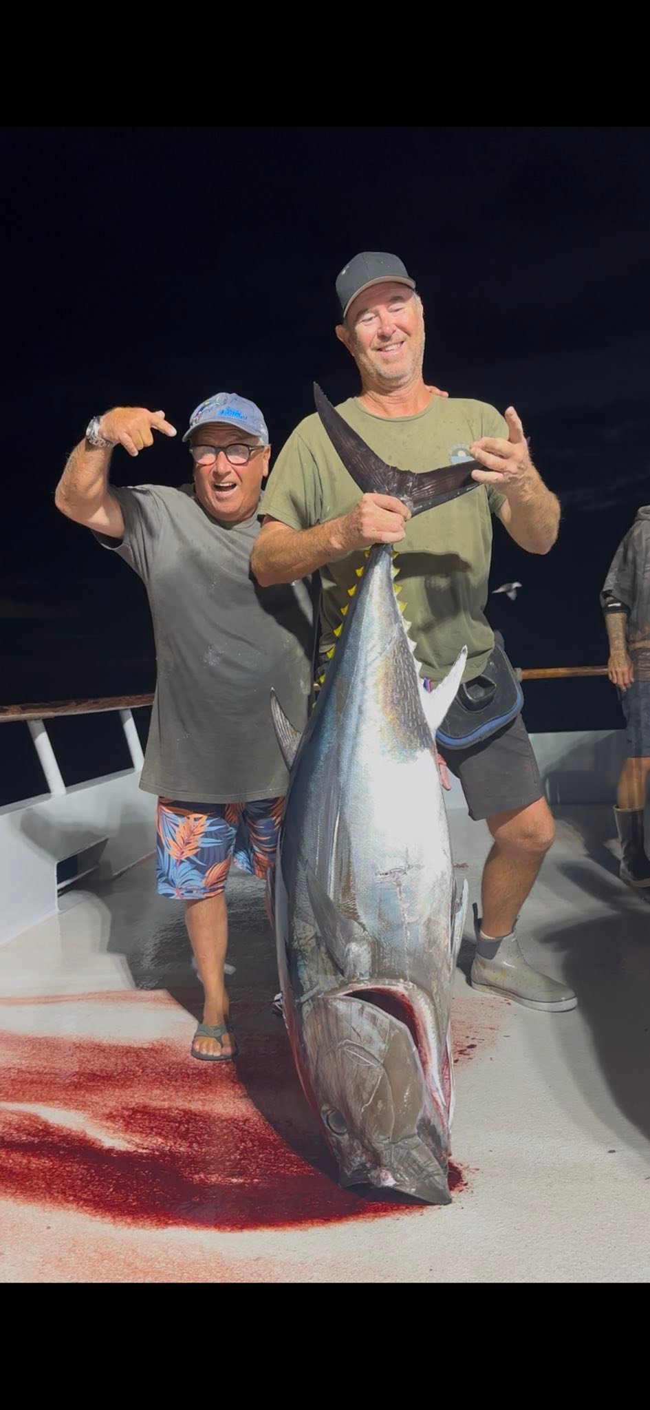 blue fin tuna fishing hook two fish Mustad 7982HS Stainless Double Hooks 10pk Giant Trevally and other hard fighting species Cape Cod Tuna Fishing |