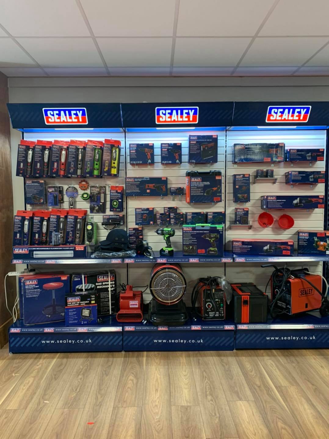 New Sealey stands installed... - CNS Tooling and Abrasives | Facebook