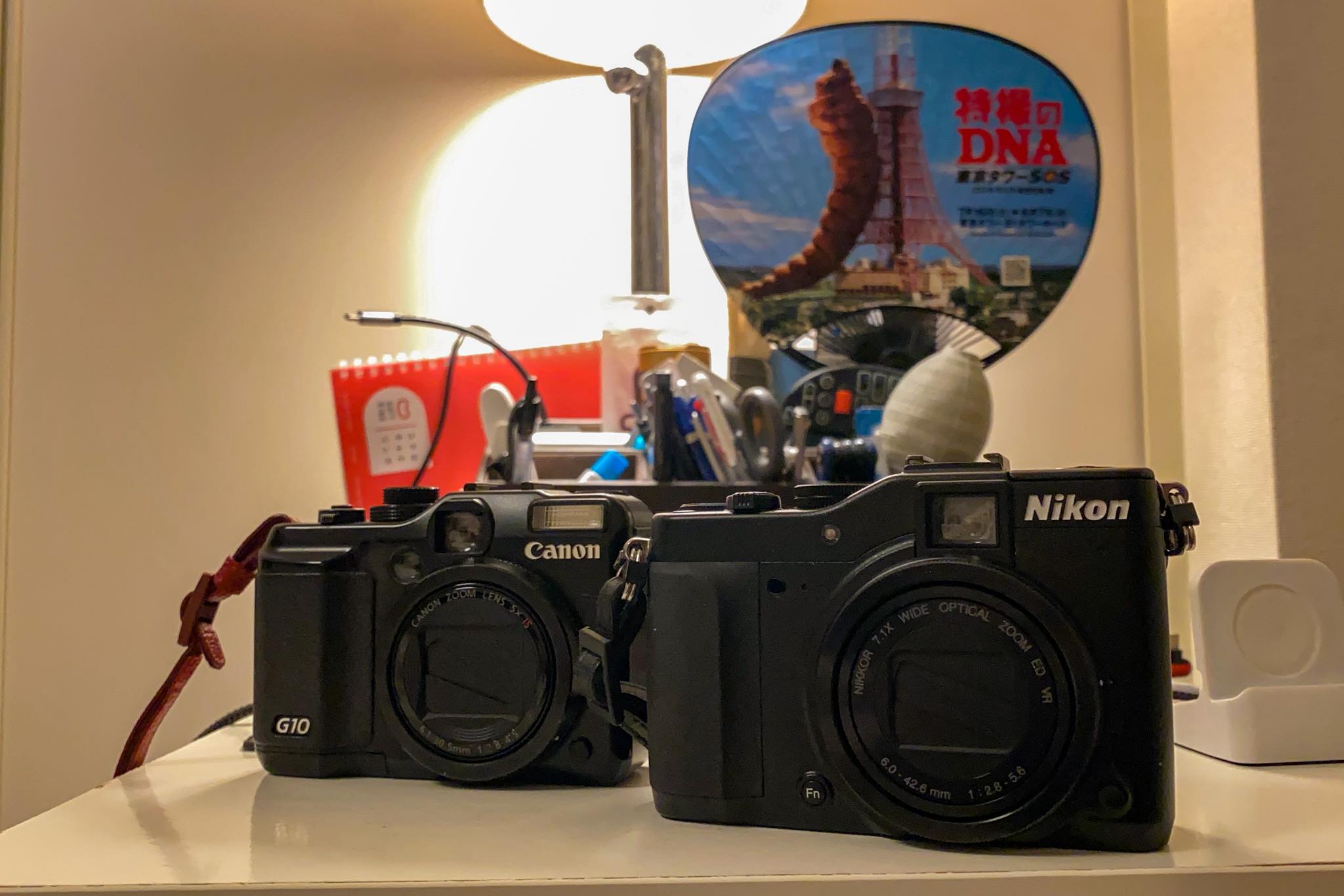 Nikon Coolpix P7000 and Canon Powershot G10 comparison