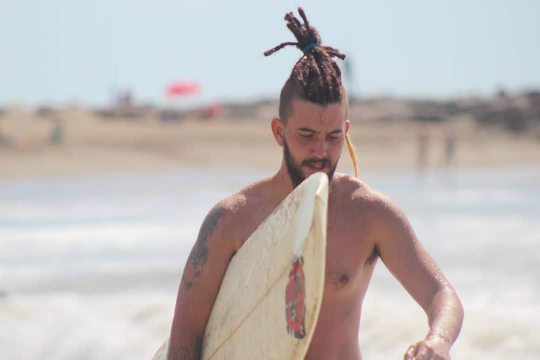 El surf se disfruta con unas buenas... - Rasta Natural Mistic