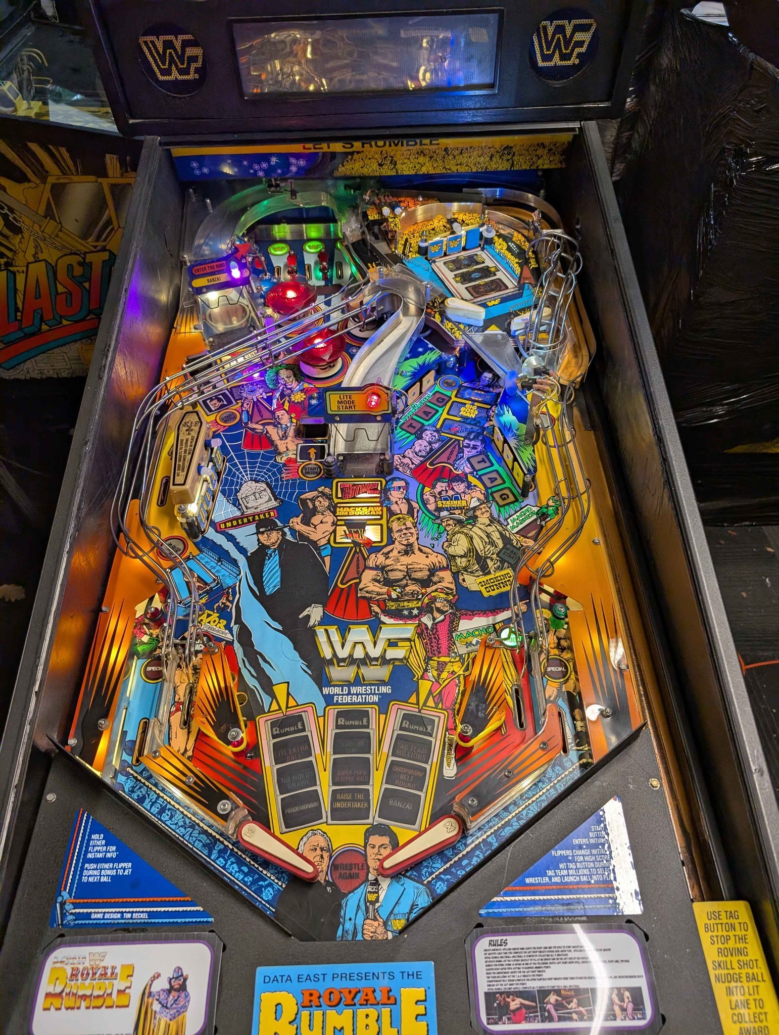 WWF Royal Rumble Wrestling Pinball Machine by Data East. In Good ...