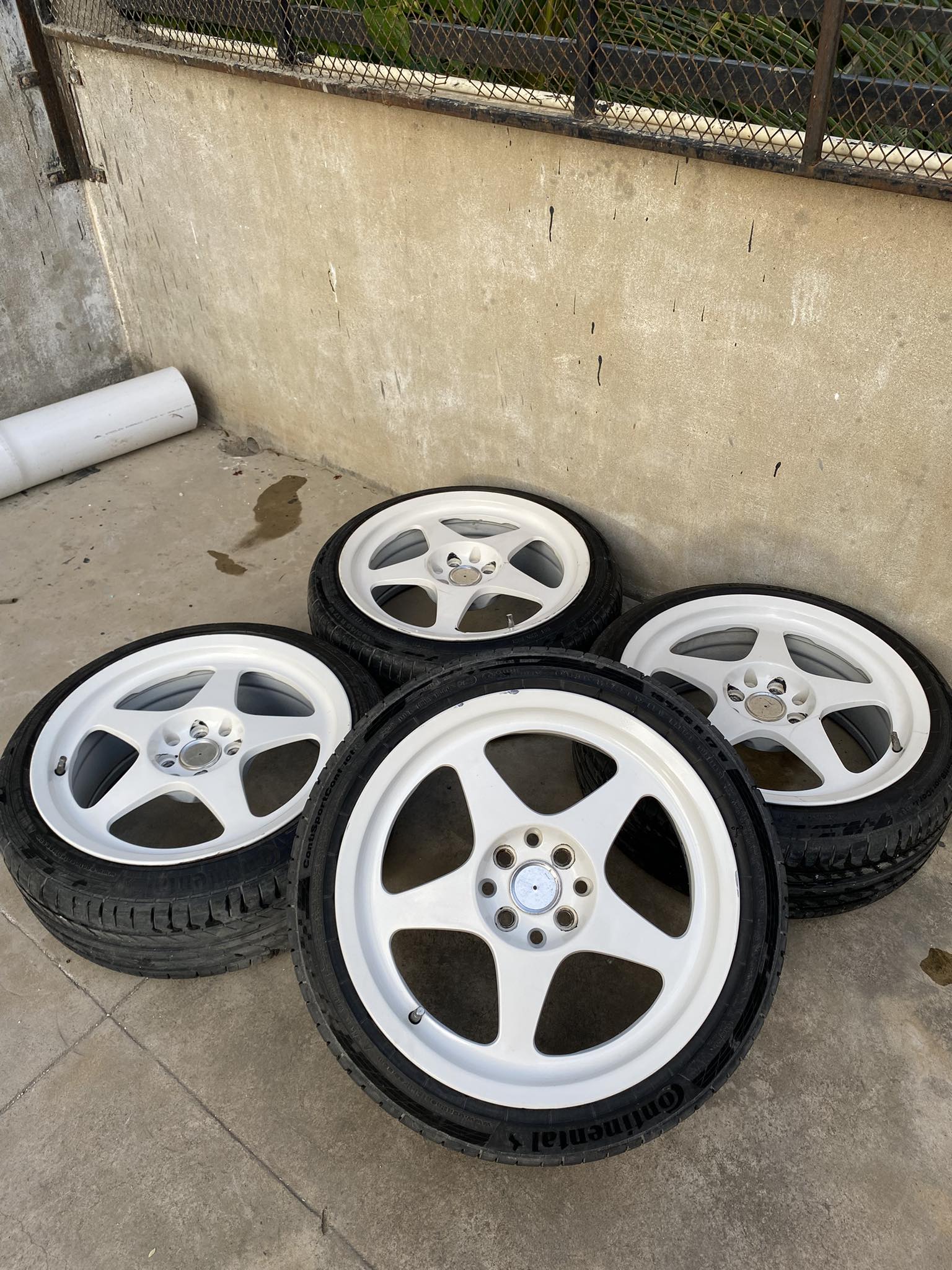 Dunlop Direzza RSC forged Light weight alloy wheels in bronze. PCD