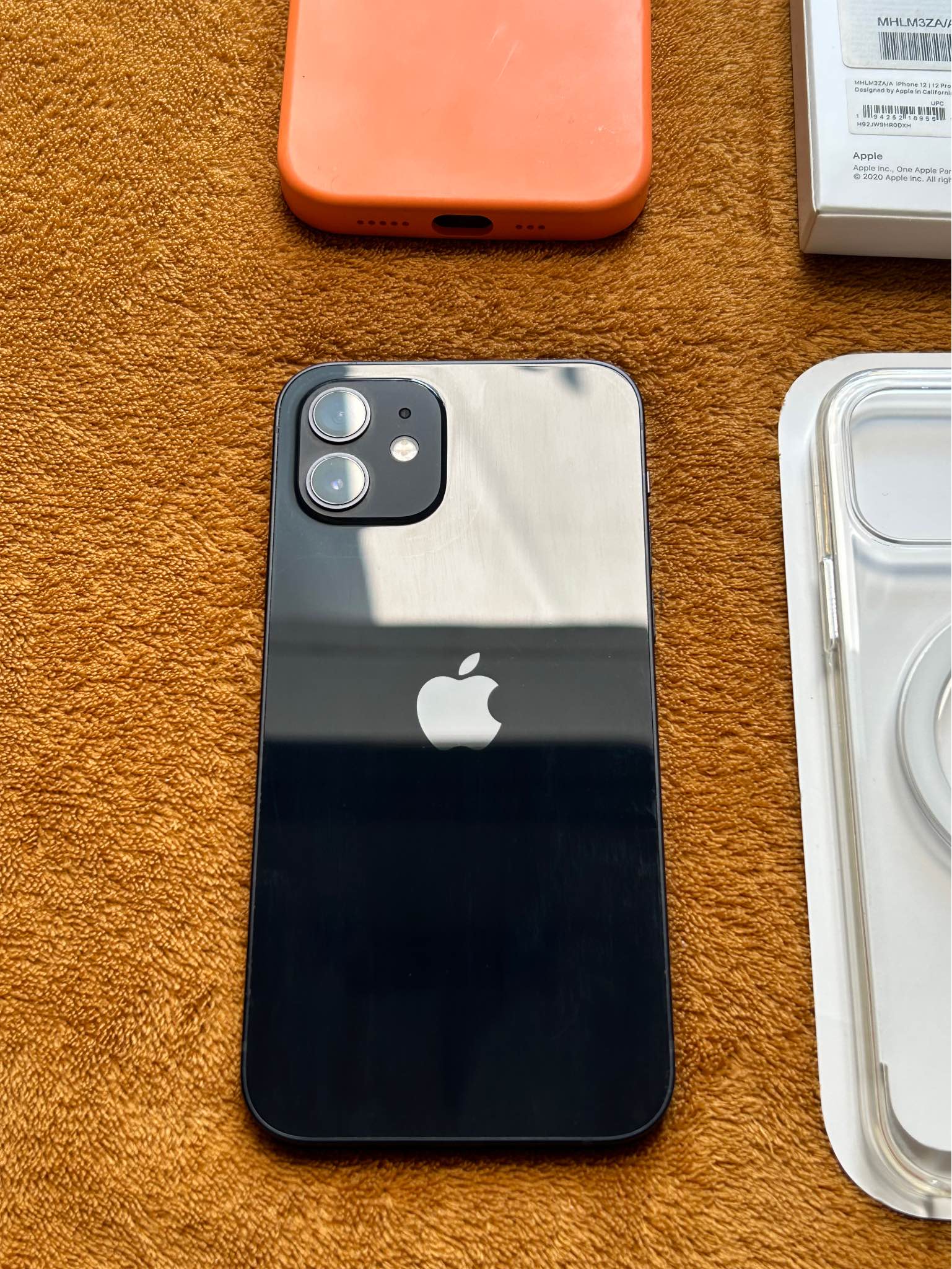 Unit: Iphone 12 • Storage: 128gb • Color: Midnight • Battery: 83 