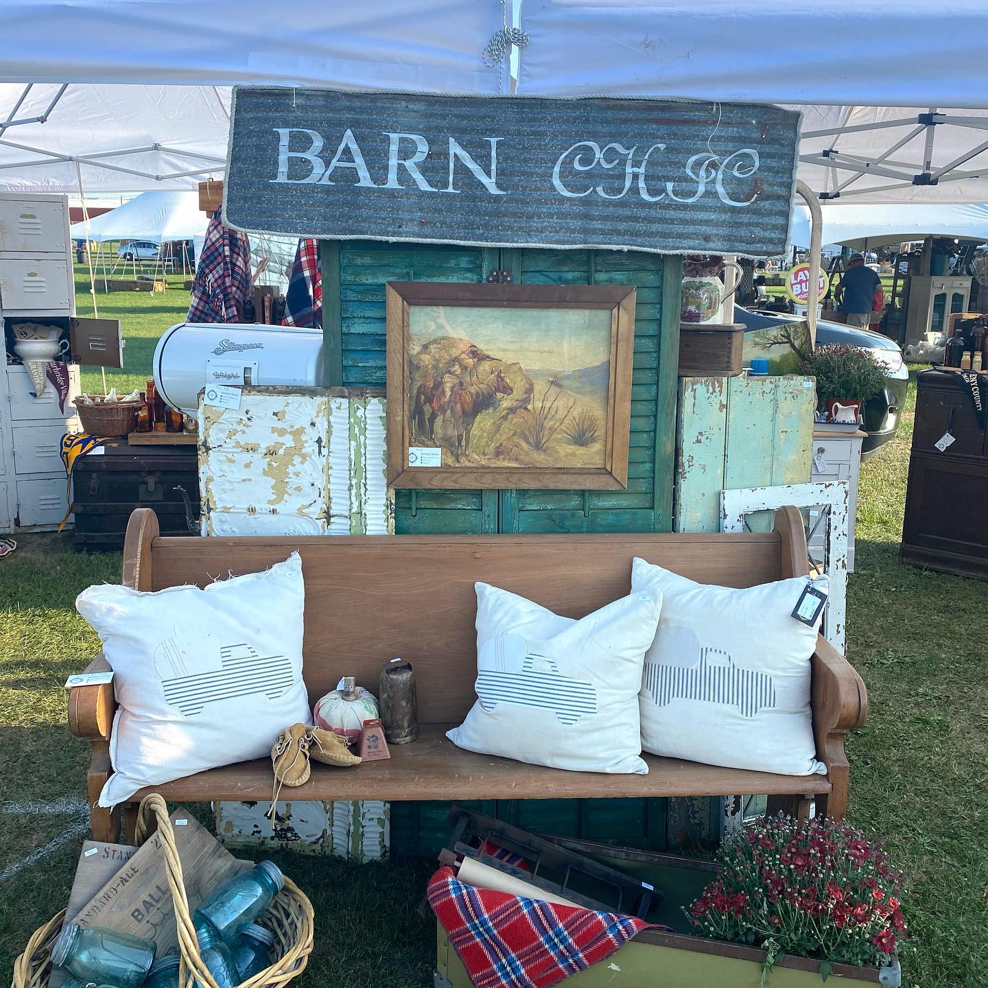 Barn Chic - We’re ready for ya @urban.farmgirl Main Street... | Facebook