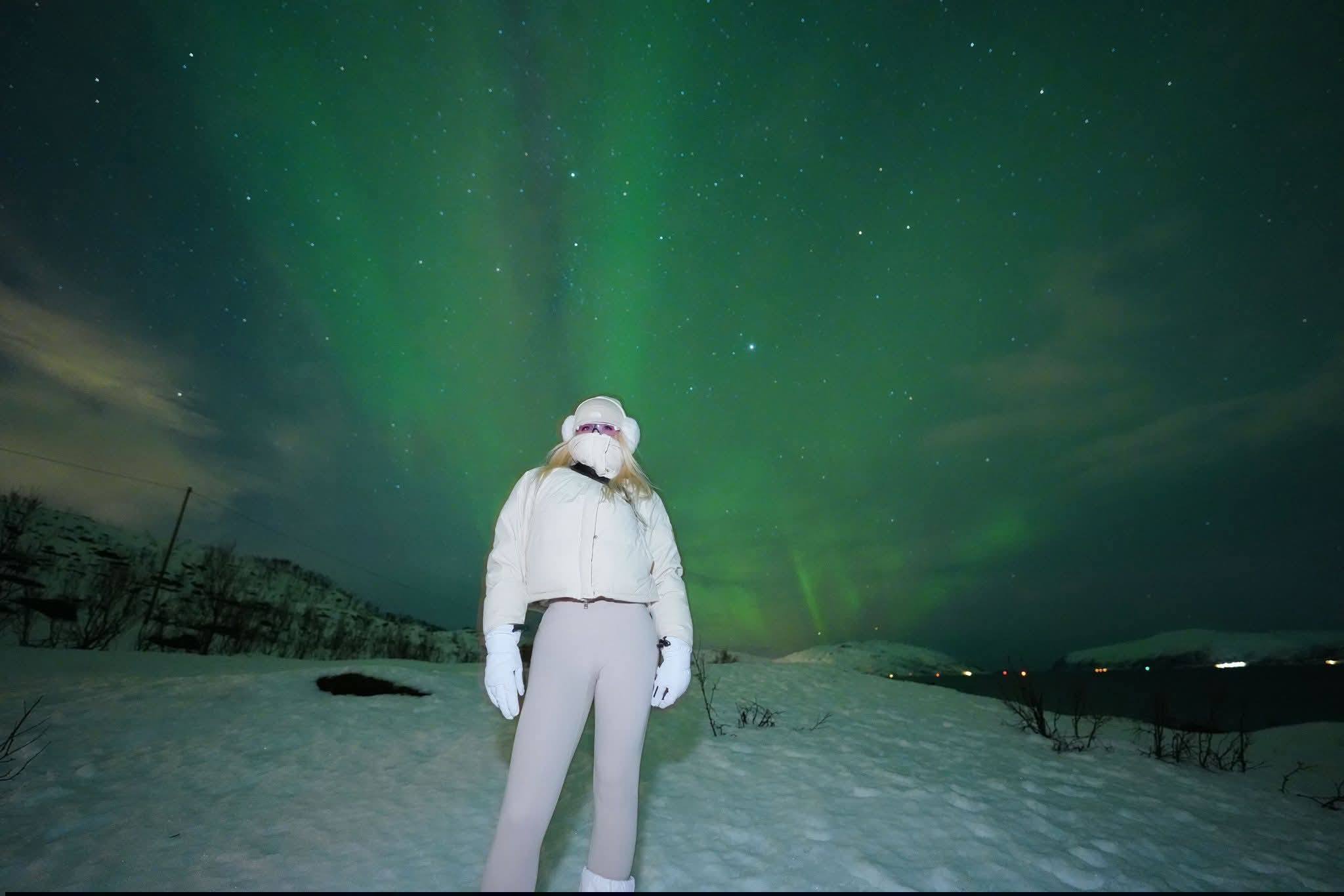 how to dress for yellowknife winter Norway clothing and gear essentials cold weather Christopher Esber Royal Blue salty palm the label Color:Coral Rose Floral