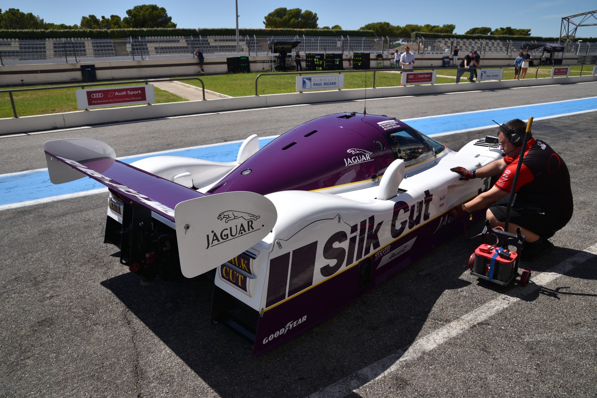 ジョンヘレス  Dix Mille Tours - Jaguar XJR-11 1990 - chassis 490 📸 © Yann Séité