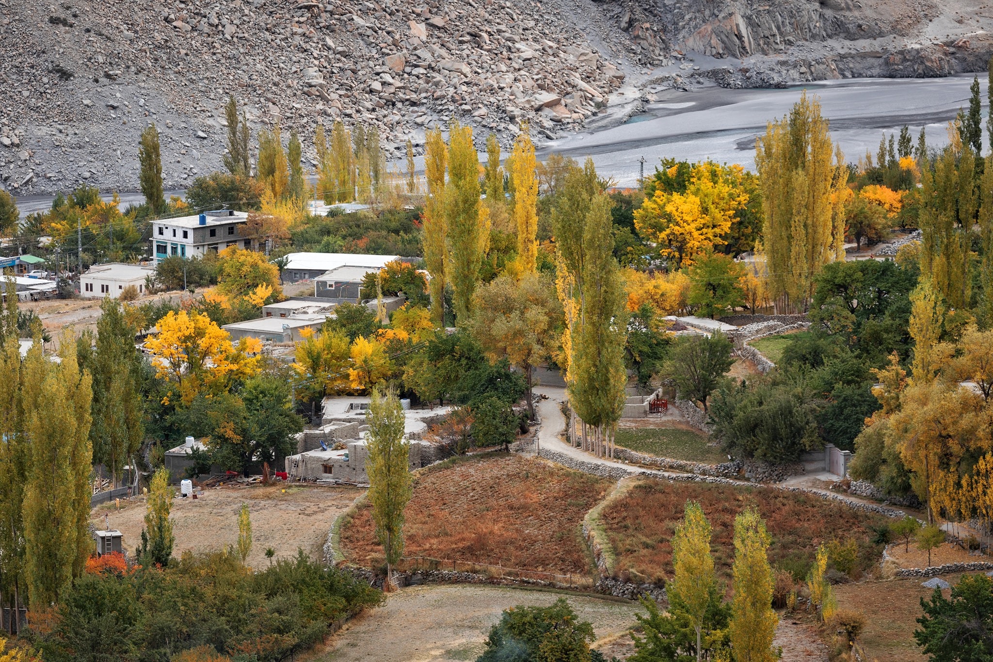Mintika Lodge Gulmit... - Mintika Lodge Gulmit Gojal Hunza