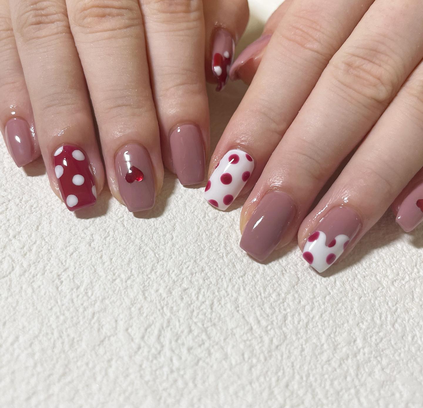 Lei - dot nails❤️? ディズニーに行くお客様で ミニーちゃん柄に 
