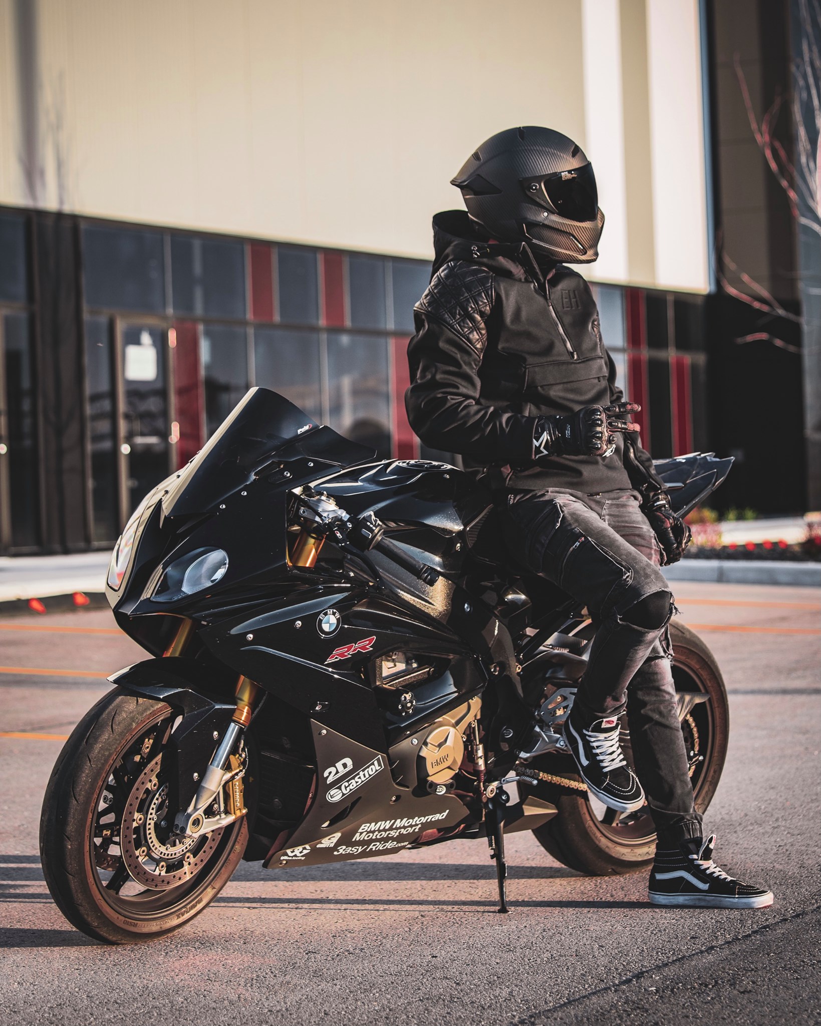Stan The Moto Man going all out in the Atlas 2.0 Eagle and