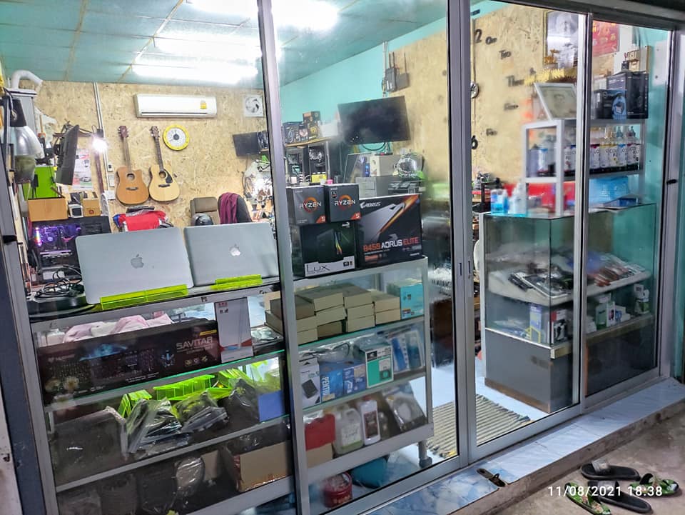 ร้านโอห์ม Computer ช่างต้น