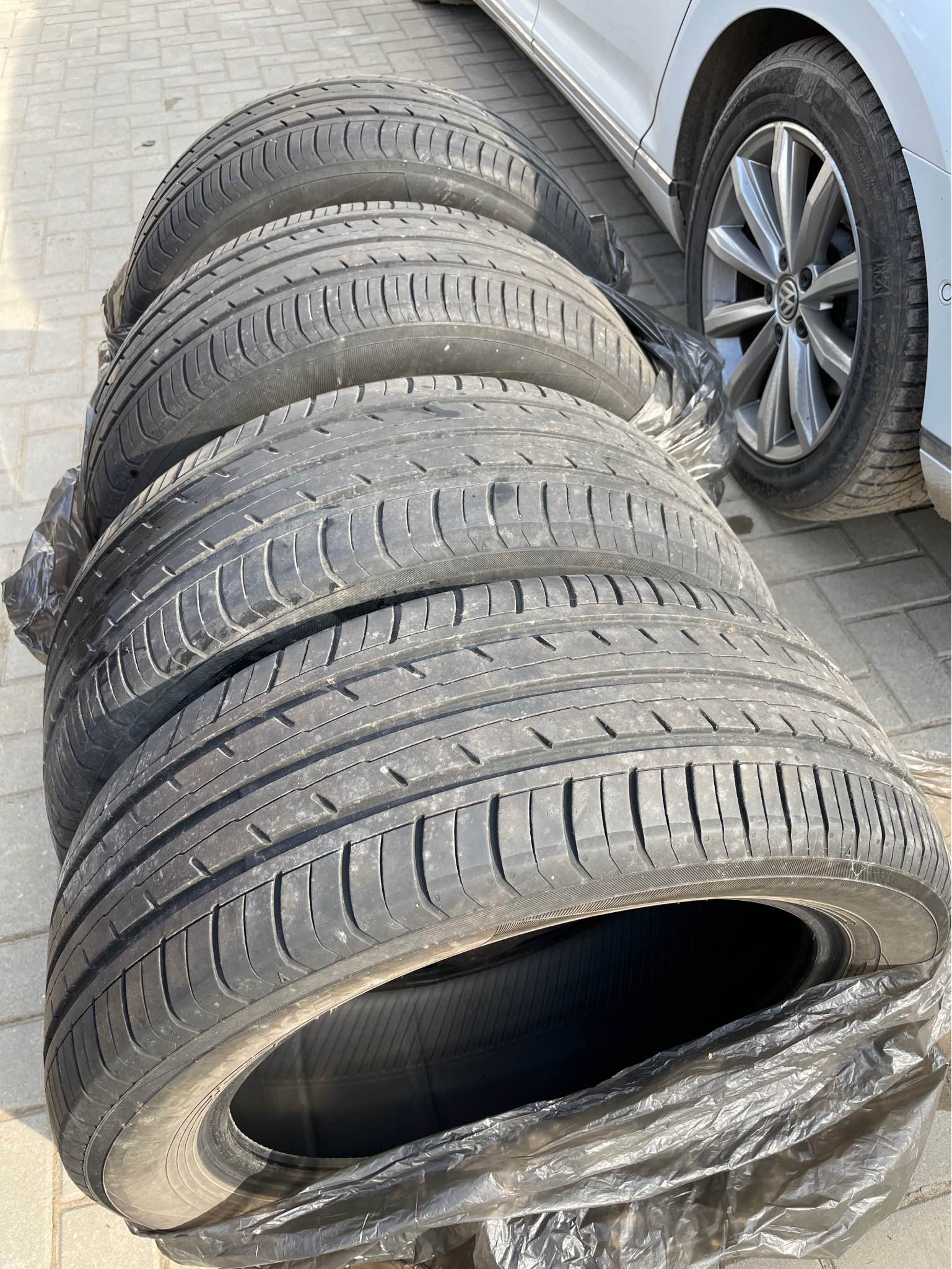 YOKOHAMA BluEarth Es ES32 215/55R17 NS YOKOHAAKA YOKOH
